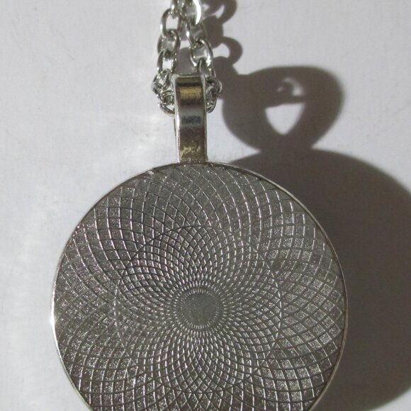 Eye Of Horus Pendant Necklace - Picture 4 of 7